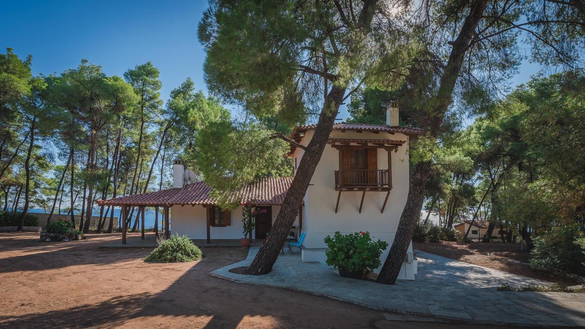 Squirrel Beach Front Villa, Metamorfosi מראה חיצוני תמונה