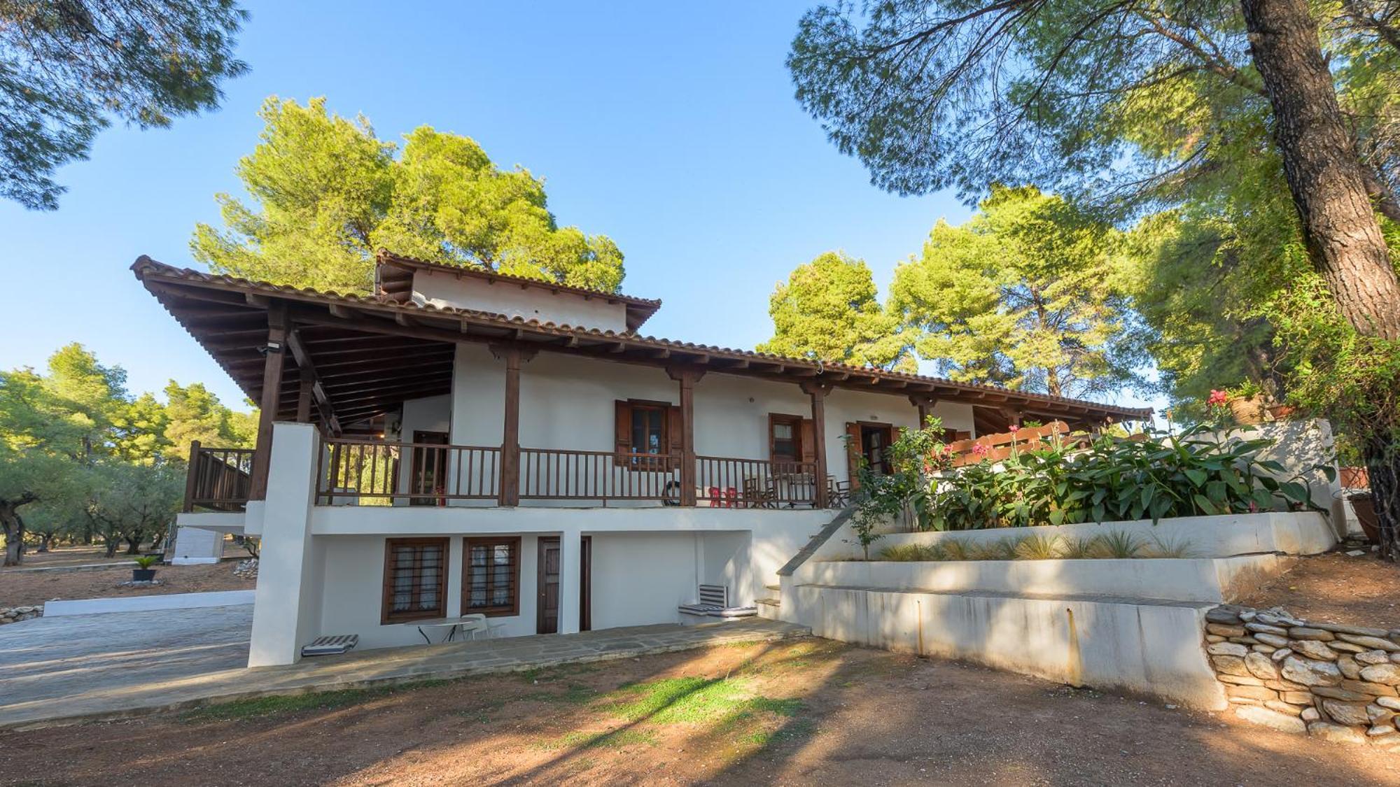 Squirrel Beach Front Villa, Metamorfosi מראה חיצוני תמונה
