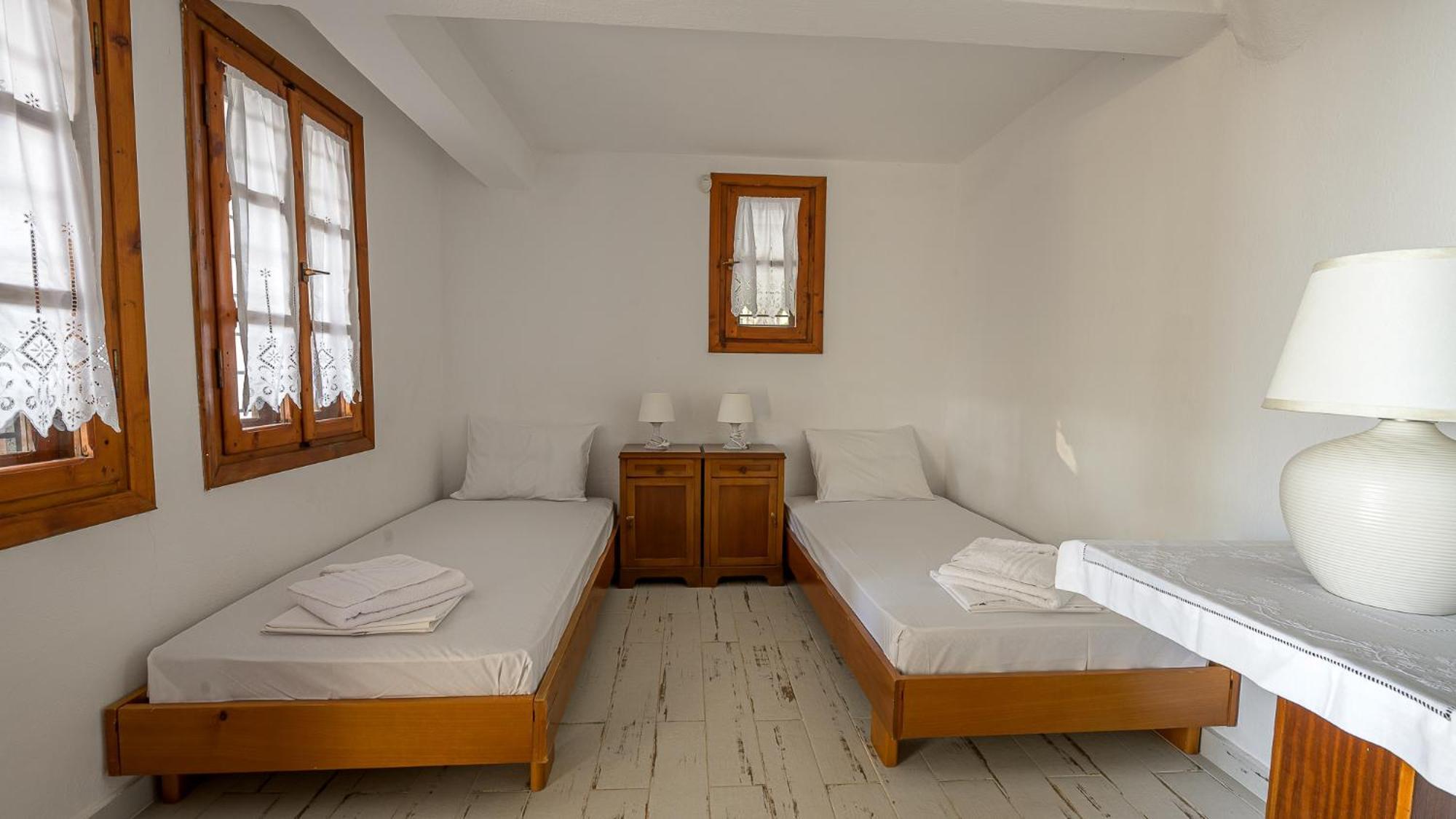 Squirrel Beach Front Villa, Metamorfosi מראה חיצוני תמונה