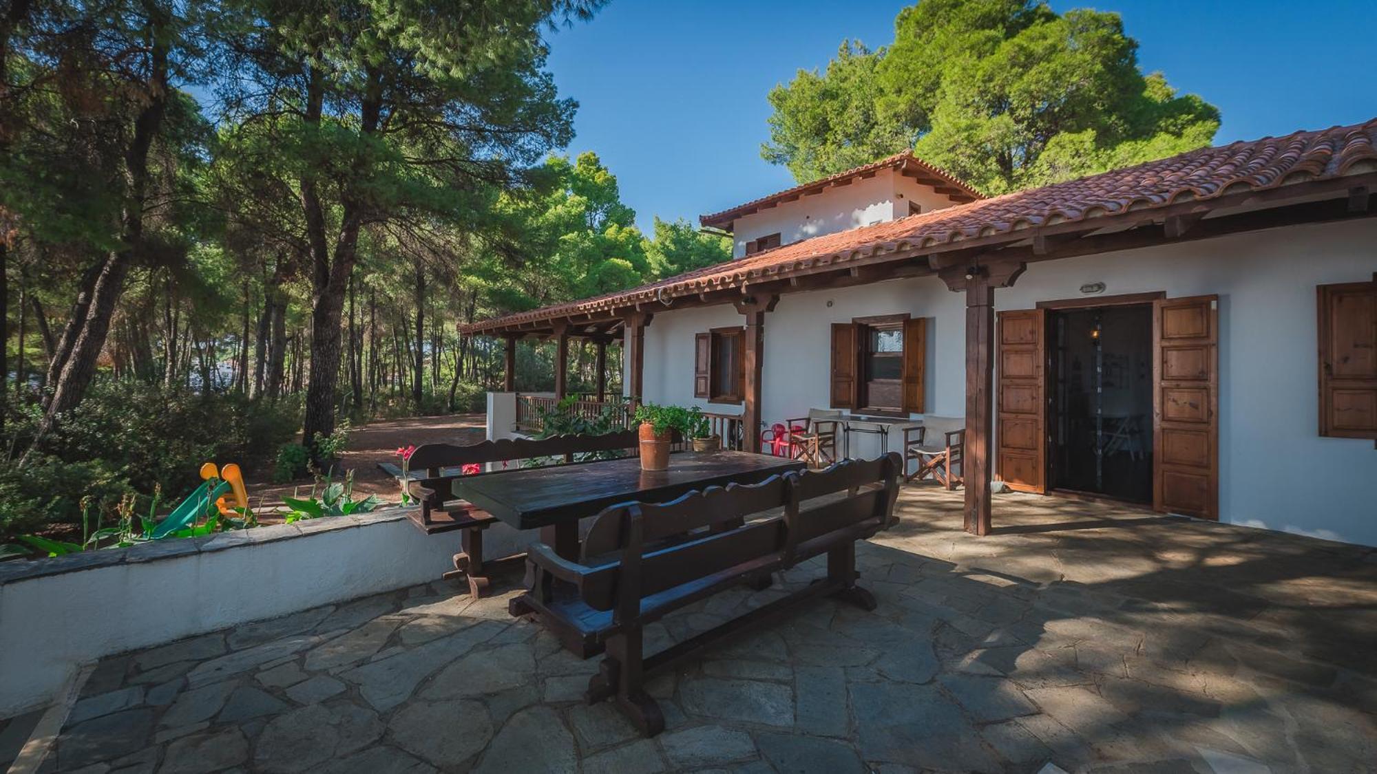 Squirrel Beach Front Villa, Metamorfosi מראה חיצוני תמונה