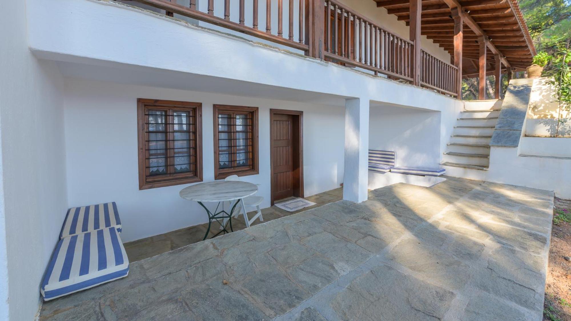 Squirrel Beach Front Villa, Metamorfosi מראה חיצוני תמונה