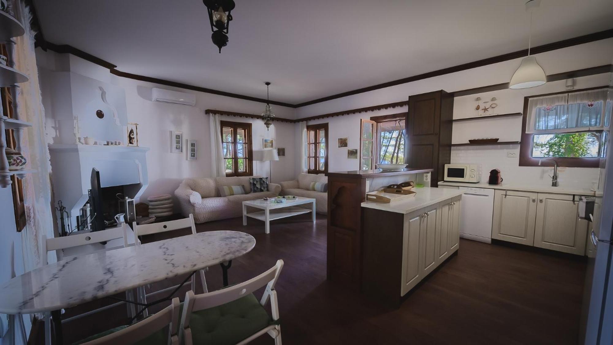 Squirrel Beach Front Villa, Metamorfosi מראה חיצוני תמונה