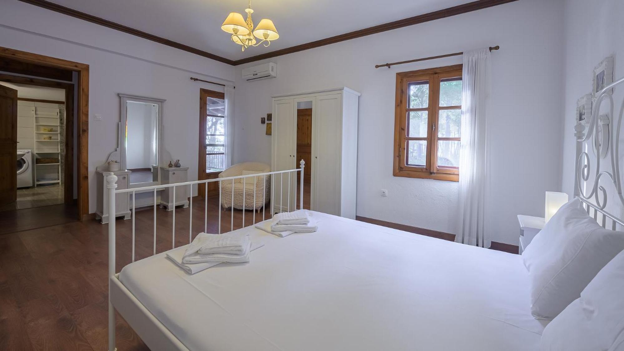 Squirrel Beach Front Villa, Metamorfosi מראה חיצוני תמונה